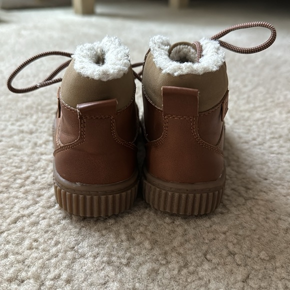 London Fog Lace-Up Boots (Toddler Boy Size 8) - Picture 3 of 5